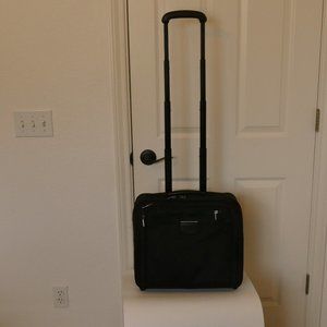 Briggs & Riley @Work Executive Rolling Carry-on Computer Bag KR-305-4